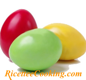 Uova sode colorate pasquali